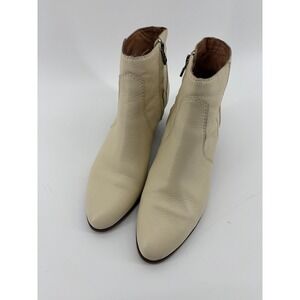 Madewell,‎ Off White Leather, Side Zip Ankle Boots, Women's Size 7.5